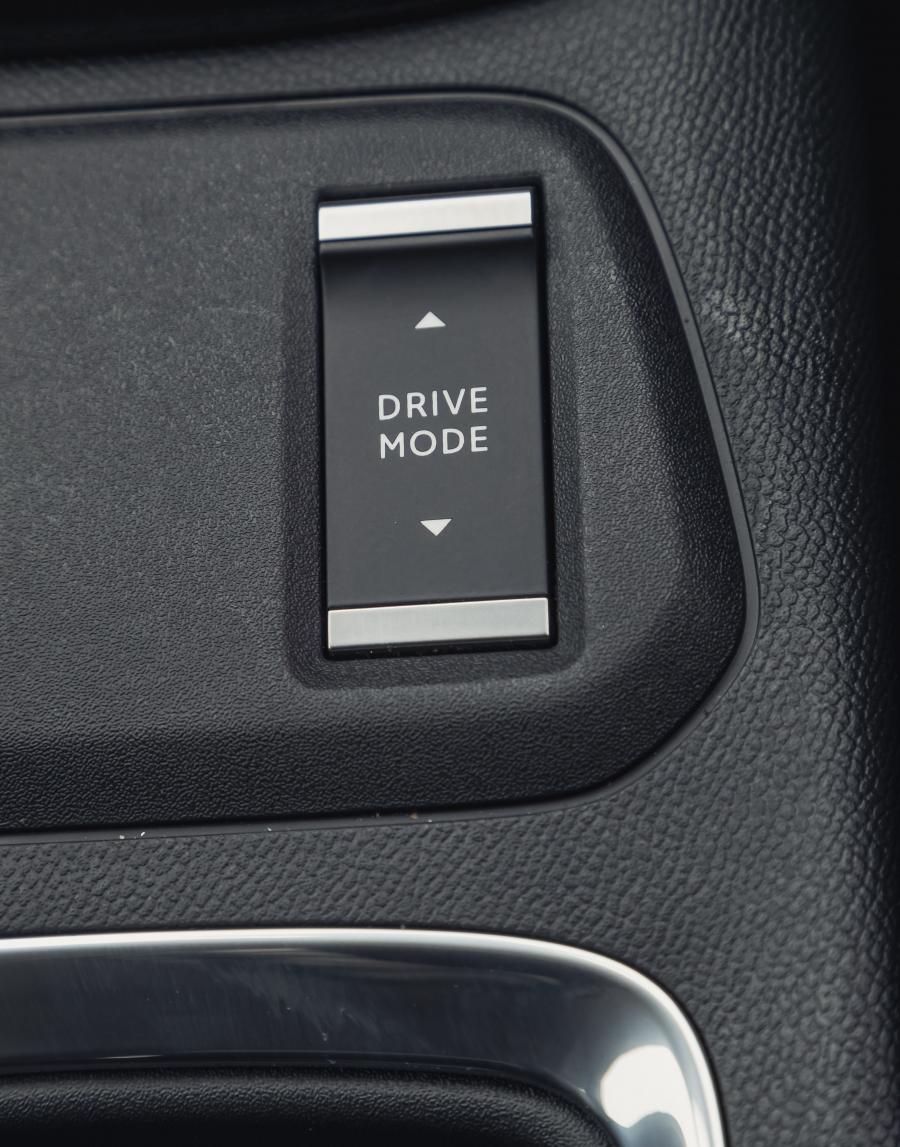 Детали интерьера Vauxhall Corsa Ultimate (F) 2019 года  (фото 73 из 75)